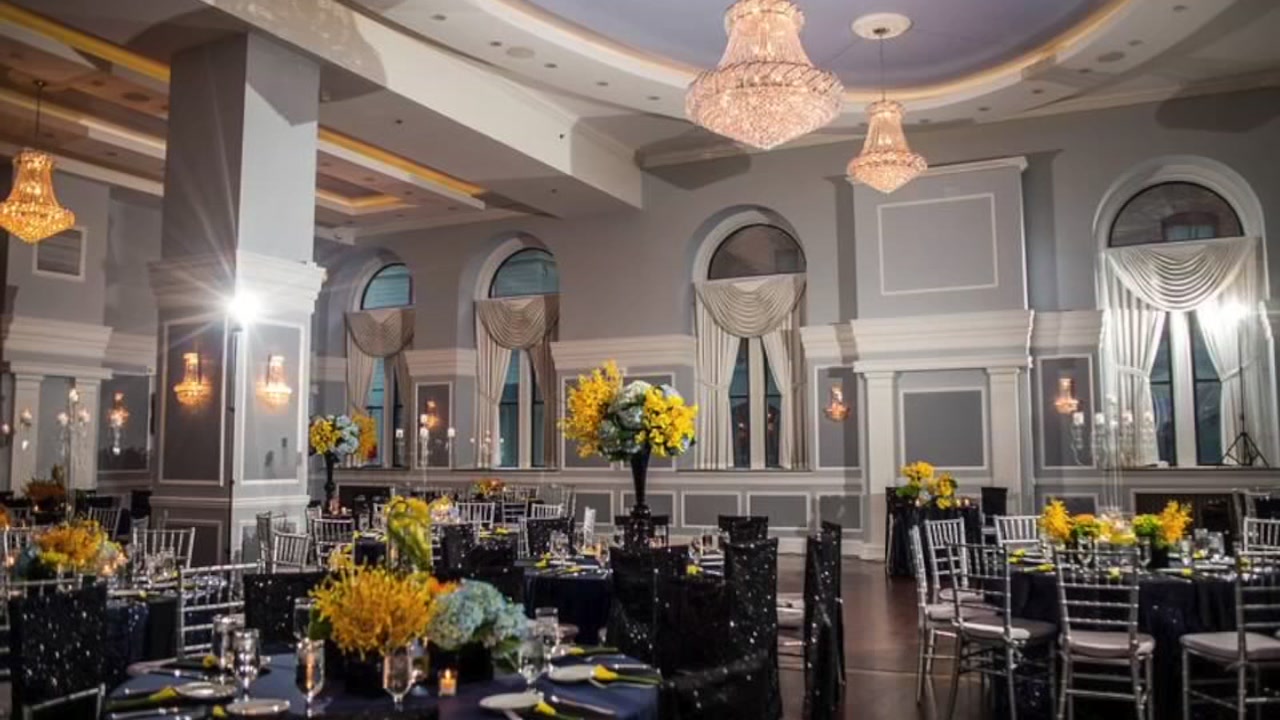How to trim your wedding budget